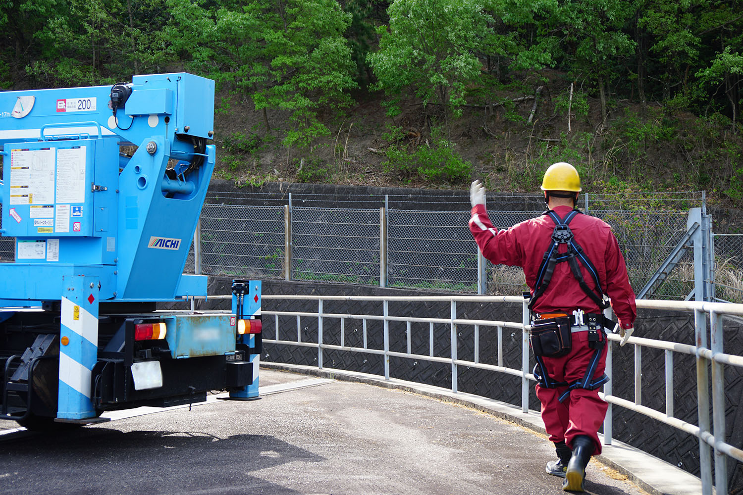 工事車両の設置